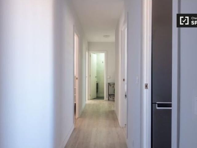 Habitación en un apartamento compartido de 4 habitaciones en Bellas Vistas para profesionales y estu