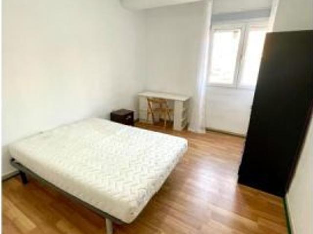 Habitación en un apartamento compartido de 5 habitaciones en Cartagena, todos los gastos incluidos