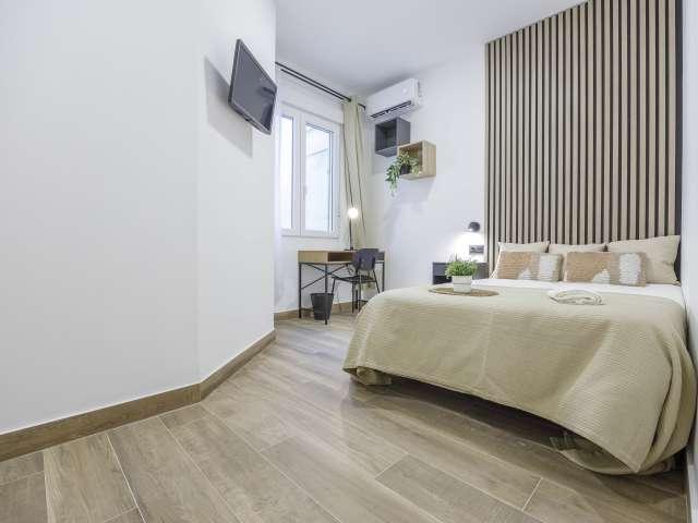 Habitación en un apartamento compartido de 8 habitaciones, Sant Francesc