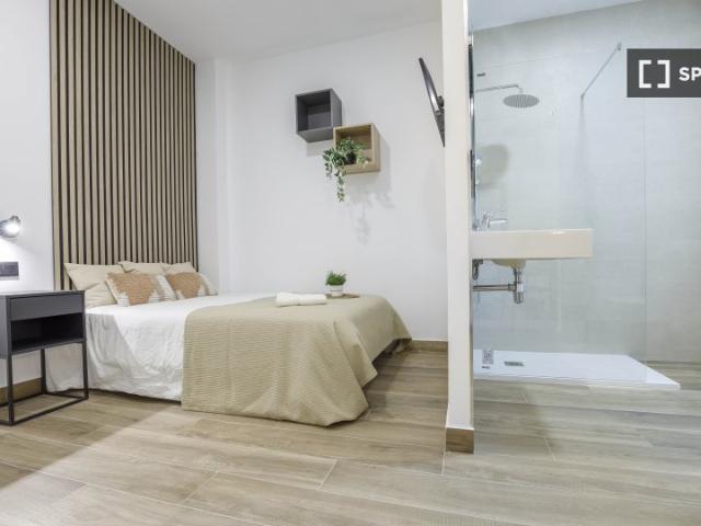 Habitación en un apartamento compartido de 8 habitaciones, Sant Francesc