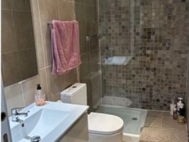 Habitación en un apartamento compartido en alquiler en Pueblo Nuevo, no se admiten parejas