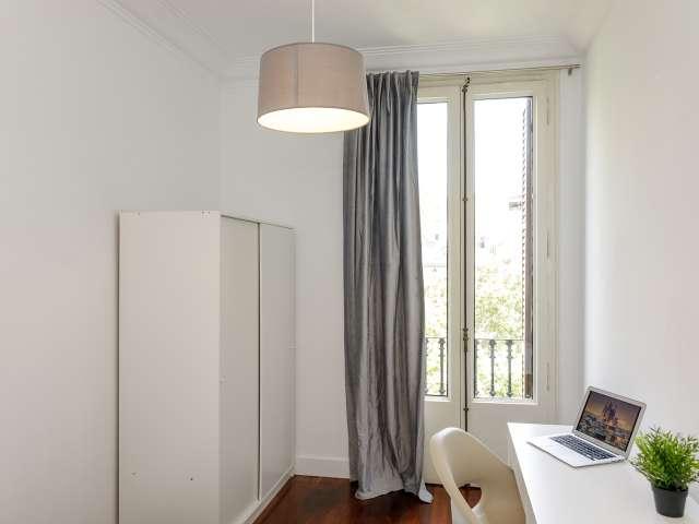Habitación en un apartamento de 16 habitaciones, Sant Antoni, Barcelona