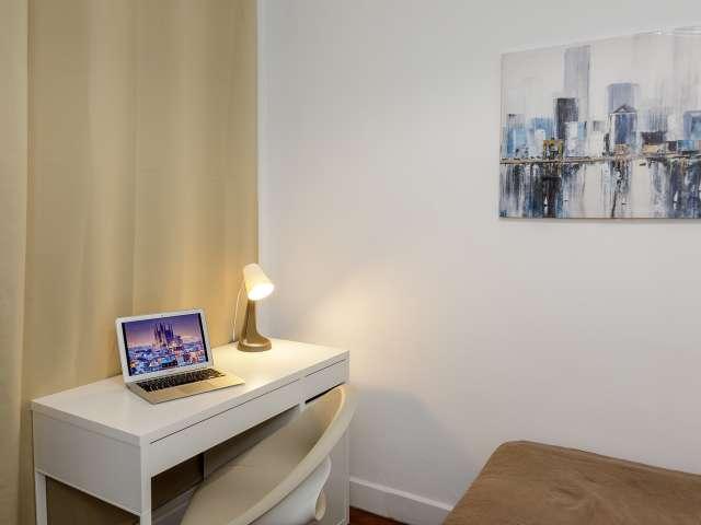 Habitación en un apartamento de 16 habitaciones, Sant Antoni, Barcelona