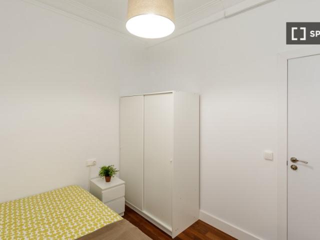Habitación en un apartamento de 16 habitaciones, Sant Antoni, Barcelona