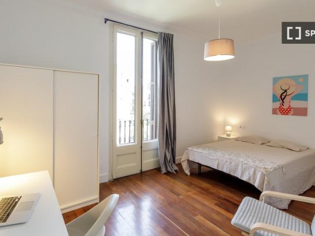 Habitación en un apartamento de 16 habitaciones, Sant Antoni, Barcelona
