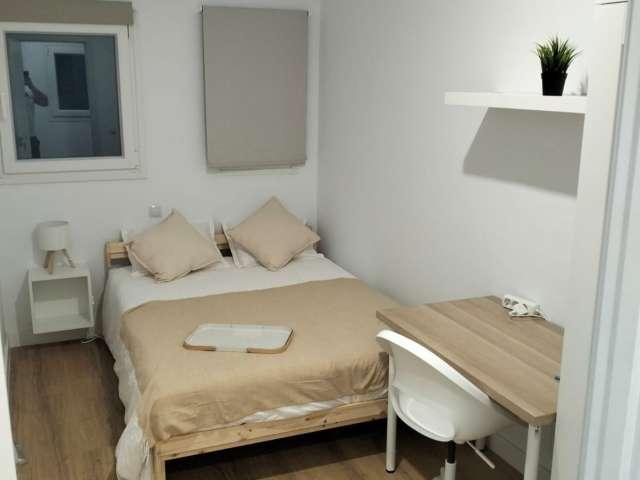 Habitación en piso de 7 habitaciones en alquiler en Triana, Las Palmas