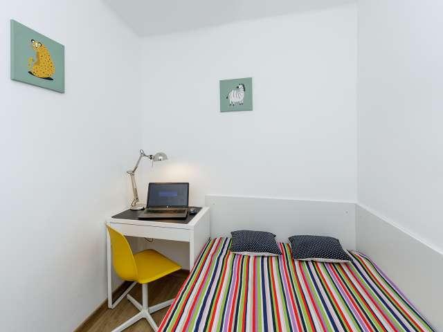 Habitación en un piso compartido, Collblanc, Barcelona