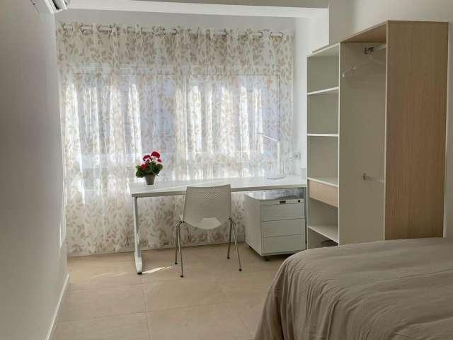Habitación en un piso compartido de 4 habitaciones en Valencia, en alquiler