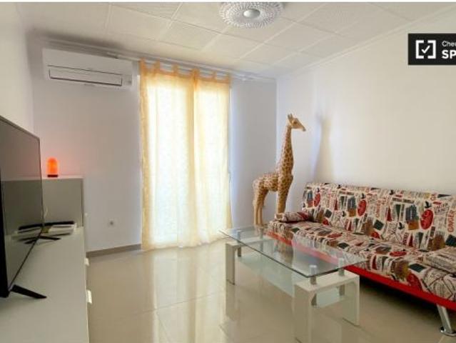 Habitación en un piso compartido de 4 habitaciones en alquiler en Campanar