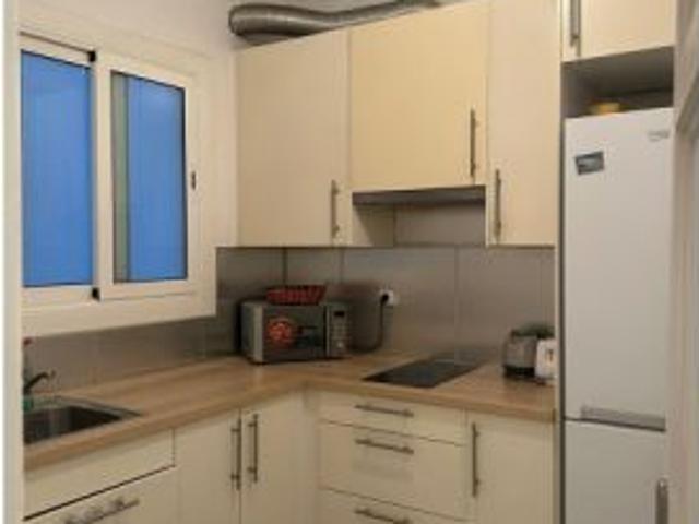 Habitación en un piso compartido de 4 habitaciones en alquiler en La Sagrada Família, Barcelona