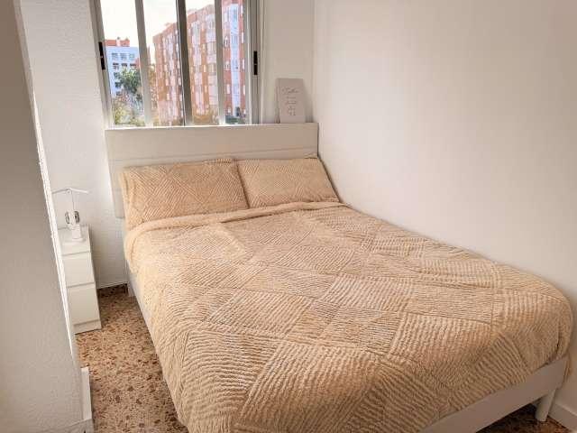 Habitación en un piso compartido de 5 habitaciones en alquiler en Ciutat Jardí