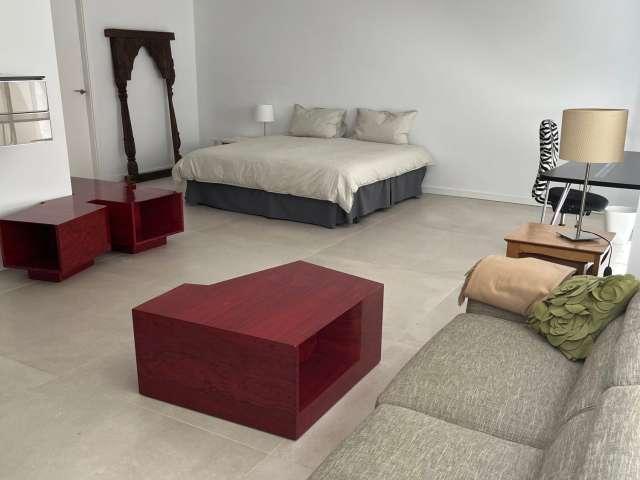 Habitación en un piso compartido de 7 habitaciones en Castilla, Madrid
