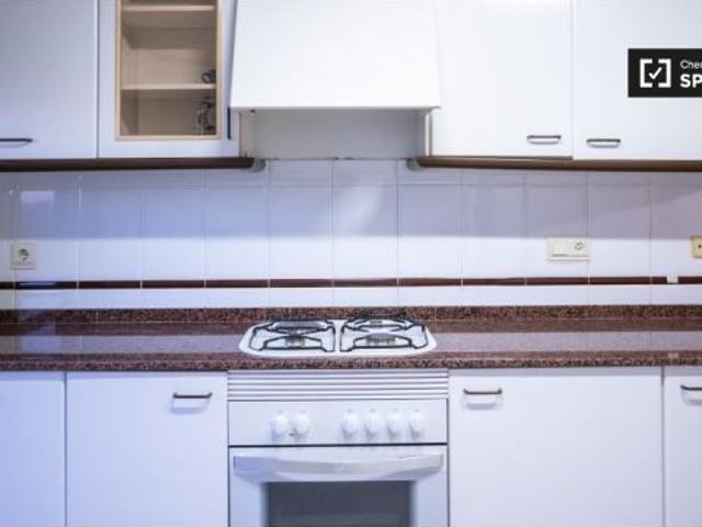 Habitación en un piso compartido de 7 habitaciones en La Vega Baixa, Valencia, ideal para profesiona
