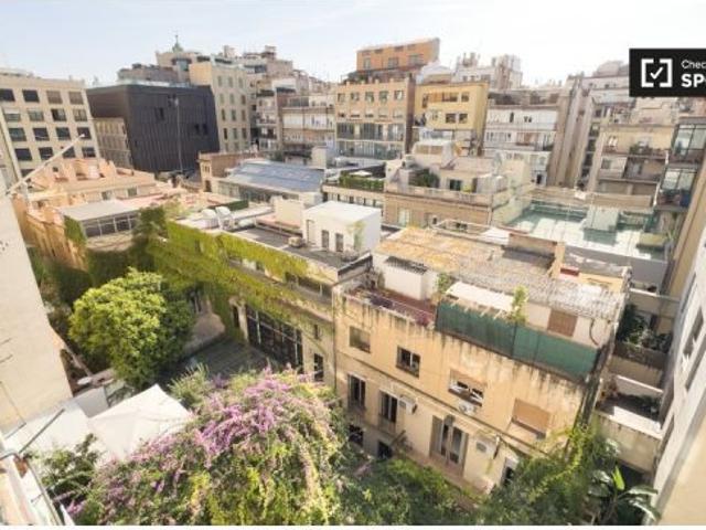 Habitación en un piso compartido de 7 habitaciones en La Dreta de l' Eixample, Barcelona, so