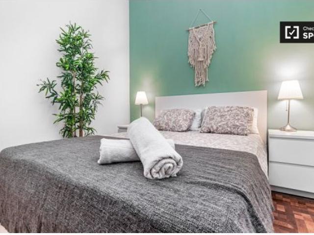 Habitación en un piso compartido de 8 habitaciones en alquiler en la Dreta de l' Eixample, s