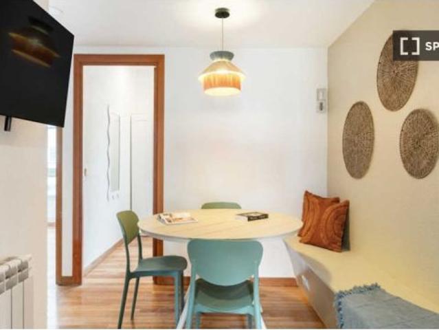 Habitación en un piso compartido de 10 habitaciones en alquiler en Atalaya