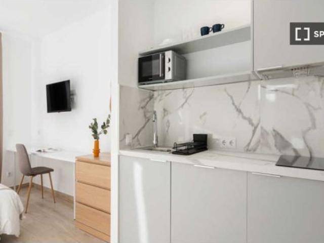 Habitación en un piso compartido de 12 habitaciones en alquiler en Almenara