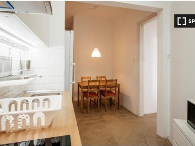 Habitación en un piso compartido de 14 habitaciones en alquiler en Sant Gervasi Galvany