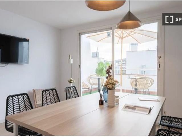Habitación en un piso compartido de 15 habitaciones en alquiler en El Raval, Barcelona
