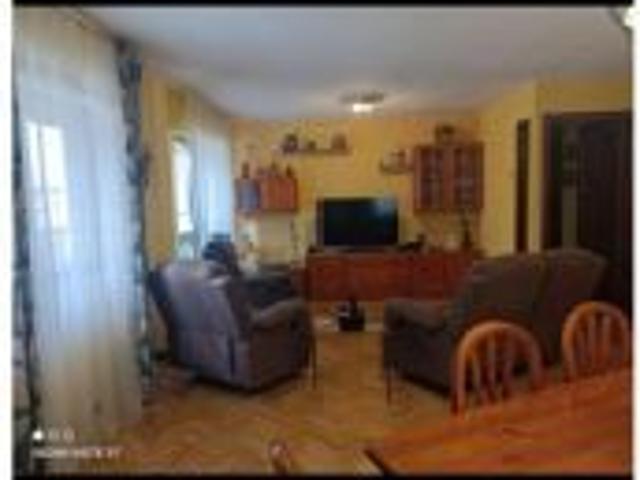 Habitación en un piso compartido de 1 dormitorio en alquiler en Numancia