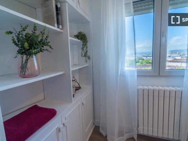 Habitación en un piso compartido de 1 dormitorio en alquiler en Santander