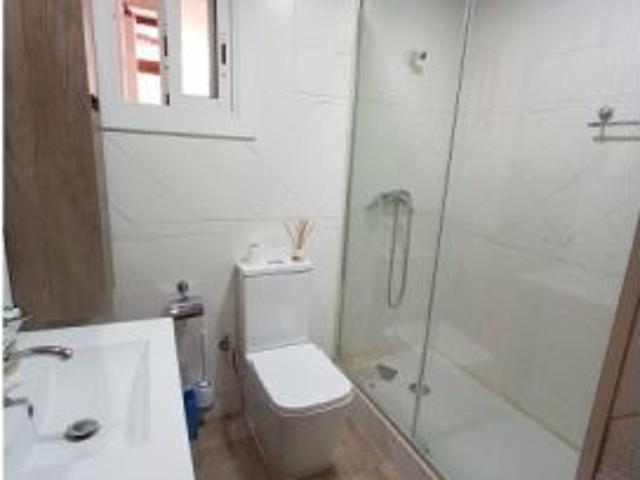 Habitación en un piso compartido de 1 dormitorio en alquiler en Terrassa