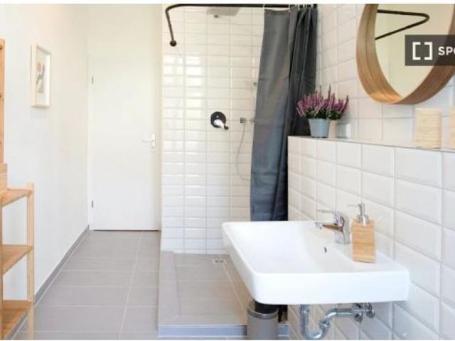 Habitación en un piso compartido de 3 habitaciones en alquiler en Berlín. No se permite fumar ni mas
