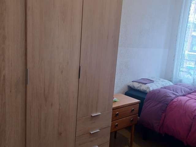 Habitación en un piso compartido de 3 habitaciones en Entrevías, Madrid