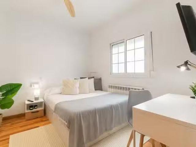 Habitación en Via Augusta