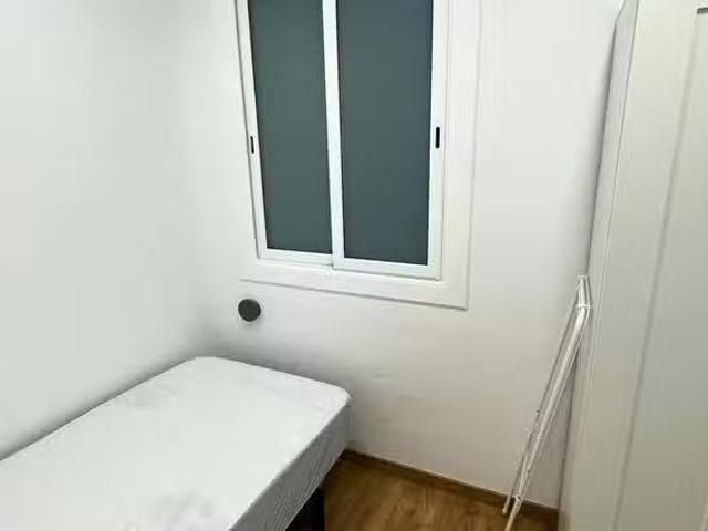 Habitación en 08011 Barcelona, Spain