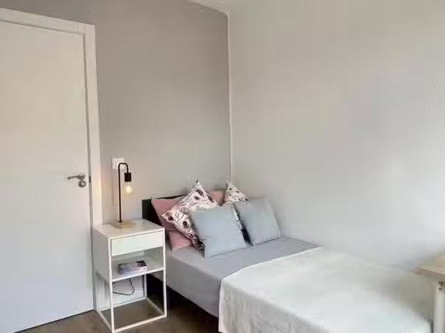 Habitación en 28038 Madrid, Spain