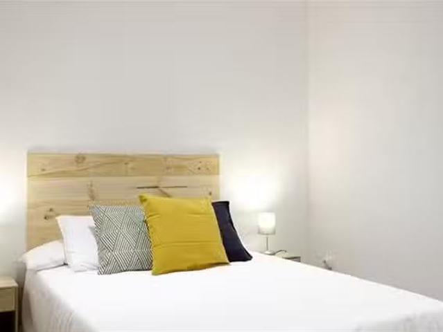Habitación en 239 Carrer Gran de Gràcia