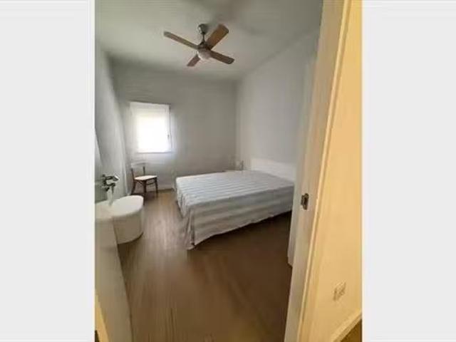 Habitación en 36 Calle Primero de Maig