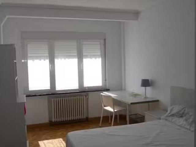 Habitación en 7 Calle de Echegaray