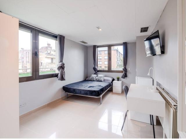 Habitación Full Equipada Y Servicios Incluidos MADRID