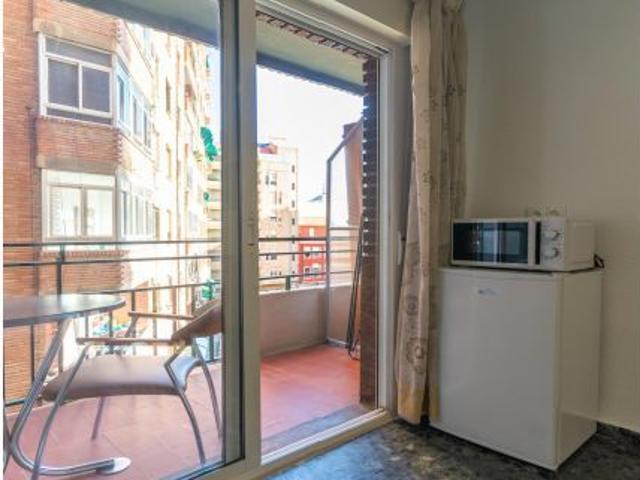 HABITACIÓN GASTOS INCLUIDOS EN MOLINA DE SEGURA, 325 EUROS