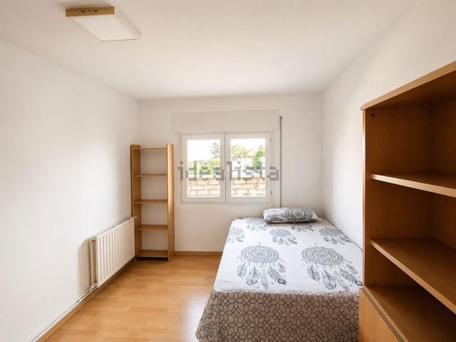 Habitación, Girona