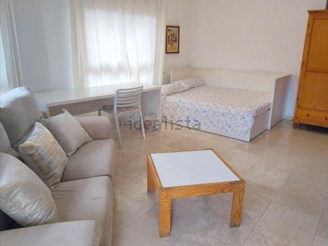 Habitación, Gran Capitán, Granada