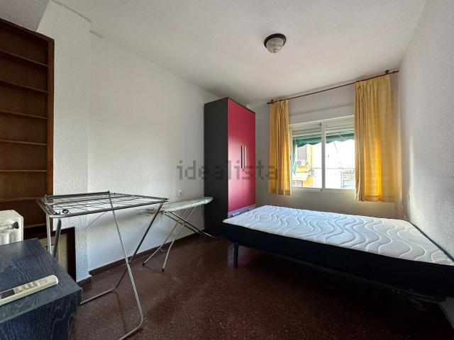 Habitación, Gran Vía, Granada