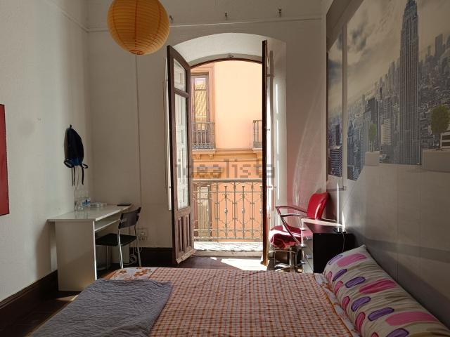 Habitación, Gran Vía, Granada