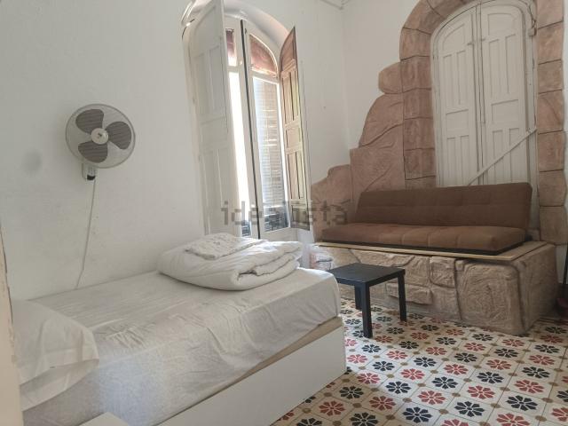 Habitación, Gran Vía, Granada