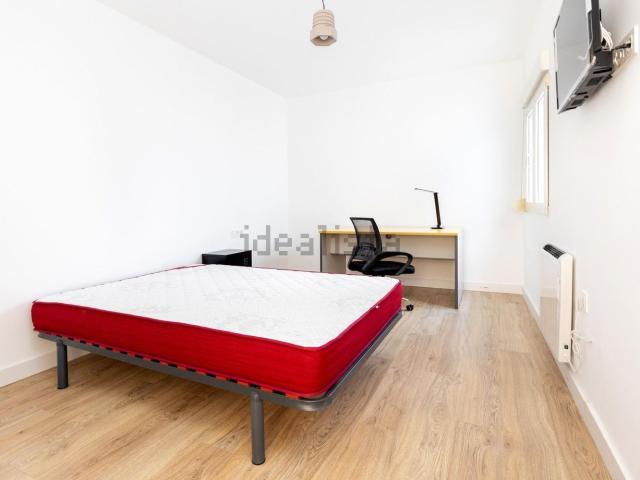 Habitación, Granada