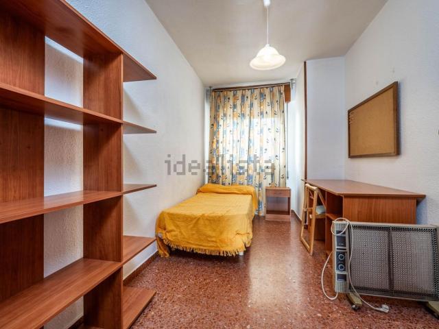 Habitación, Granada