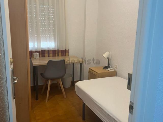 Habitación, Granada