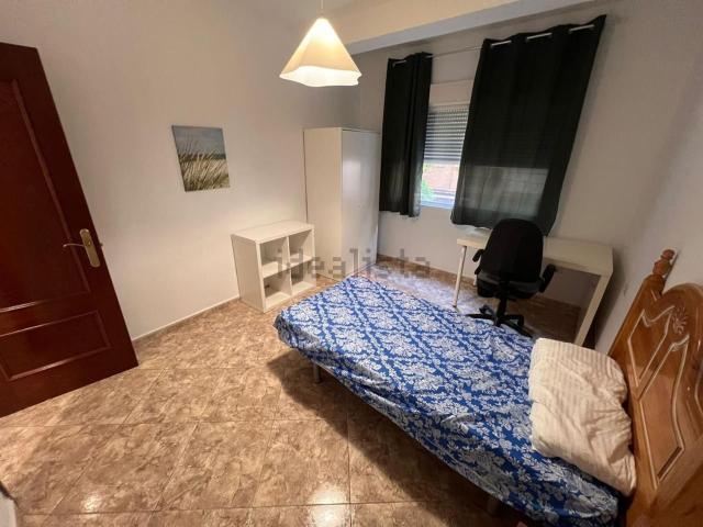 Habitación, Granada