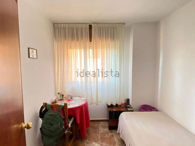 Habitación, Granada