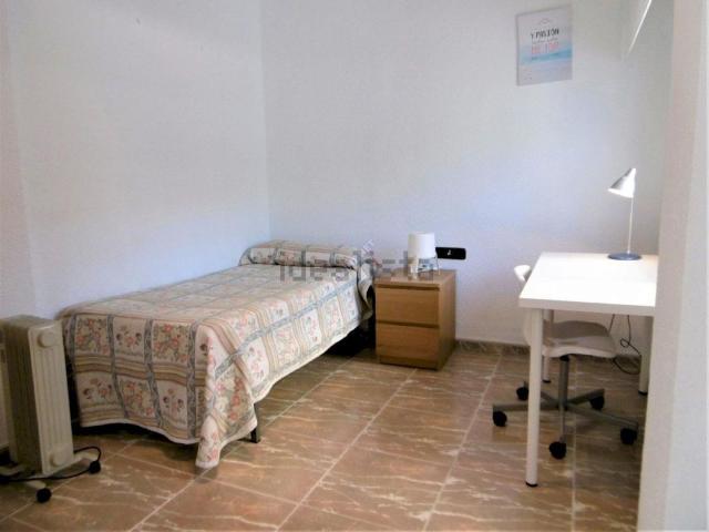 Habitación, Granada