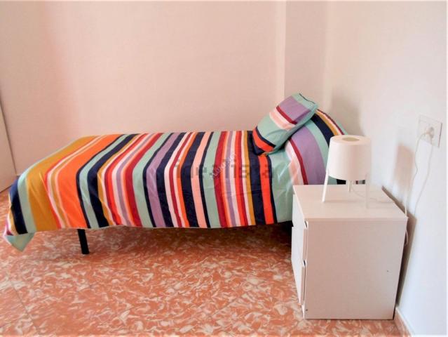 Habitación, Granada