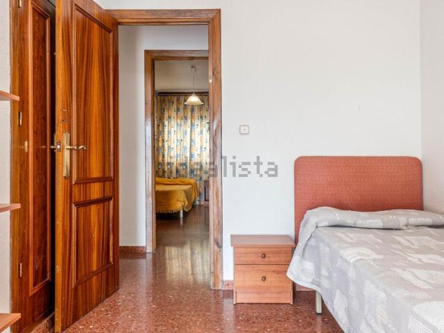 Habitación, Granada