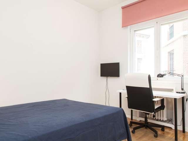 Habitación ideal en apartamento de 7 dormitorios en Malasaña, Madrid